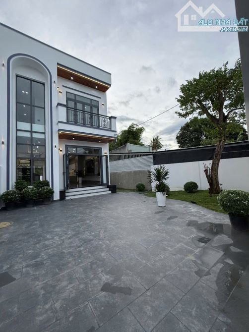 💥BIỆT THỰ 1 TRỆT 1 LẦU TRUNG TÂM THỊ TRẤN DIÊN KHÁNH