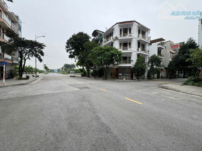 BÁN ĐẤT TDC THƯỢNG THANH , 13,95 TỶ DT 80M2, MT 6M, VỈA HÈ, KINH DOANH ĐỈNH