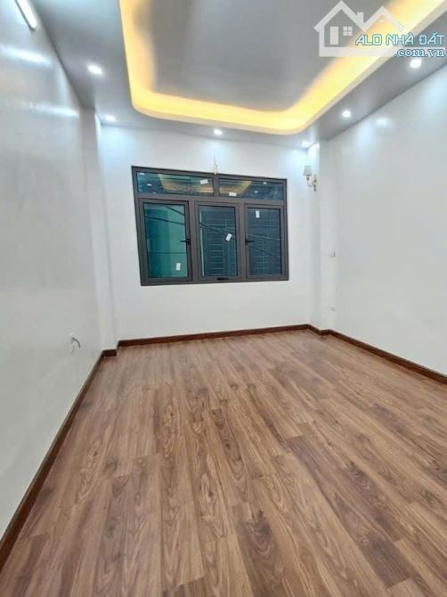 Bán nhà riêng 5 tầng hồ Linh Quang ôtô đỗ cửa giá 9.5 tỷ