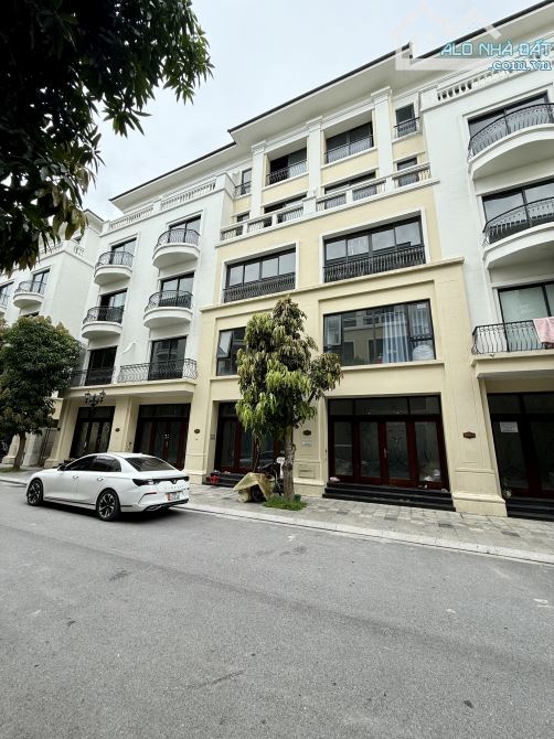 Căn 70m San Hô 18 gần Biển Tạo Sóng, Công viên Bể bơi ngay chân nhà, đã hoàn thiện 2 tầng…