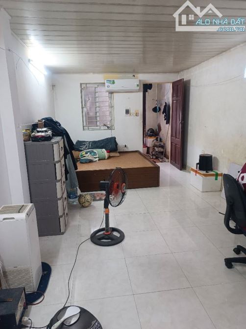 Bá.n đất tặng nhà C4 – Ngõ nông, ô tô đỗ gần – Gần Vinhomes Smart City –
