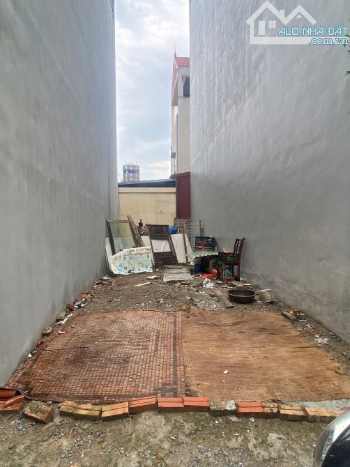 Siêu hiếm đất Thạch Bàn Long Biên 44m mặt 3,5m nhỉnh 5 tỷ gần phố.