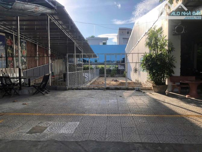 Bán 121m2 đất mặt tiền đường Ngô Quyền, Sơn Trà, Đà Nẵng