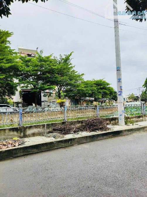 BÁN ĐẤT VƯỜN LÀI QUẬN 12 - 232M2 MẶT TIỀN KÊNH 10M - CÁCH GÒ VẤP 3KM
