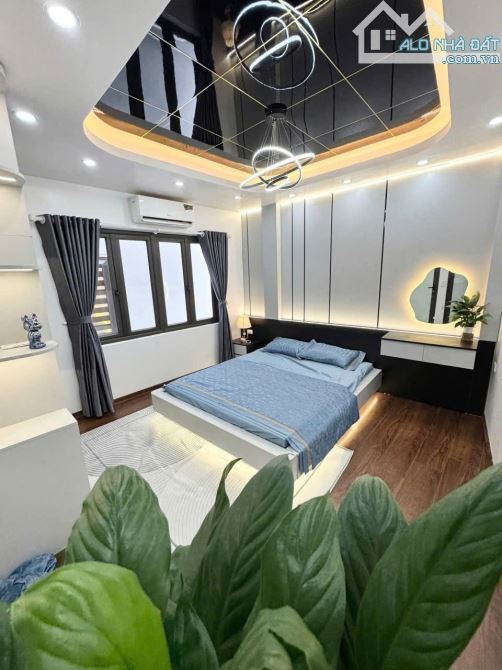 Cần bán bức tranh đẹp [ khâm thiên]