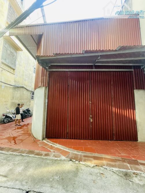 NHÀ C4 LÔ GÓC – TRUNG TÂM NGỌC HỒI. Ô TÔ VÀO TẬN NHÀ    •   Diện tích: 107m² – Mặt tiền 7