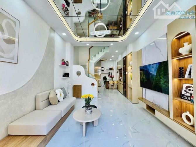 CẦU DIỄN 40m-5 tầng 7,4 tỷ(chủ rất thiện chí), 30m ra ô tô dừng đỗ 2 thoáng trước sau