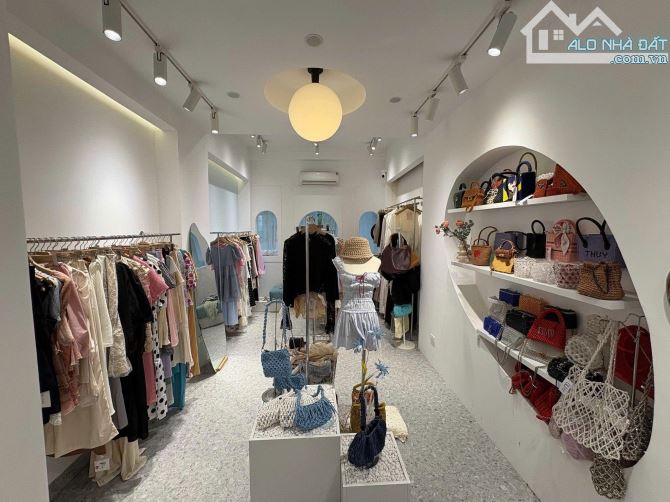 Cho thuê tầng 2 tại  Chùa Láng – Đống Đa, diện tích 70m², giá 10 triệu/tháng