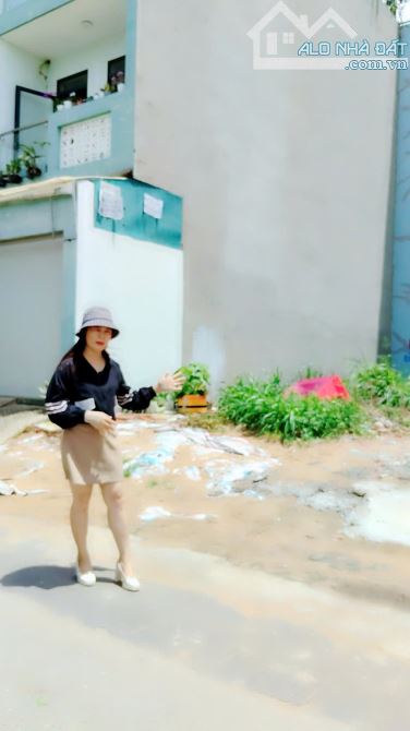 BÁN LÔ ĐẤT PHƯỜNG LINH ĐÔNG GIÁP PHẠM VĂN ĐỒNG HẺM XE TẢI KHU DÂN TRÍ CAO,5TỶ