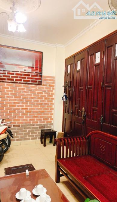 Cho thuê nhà khu Văn Miếu Quốc Tử Giám, quận Đống Đa
