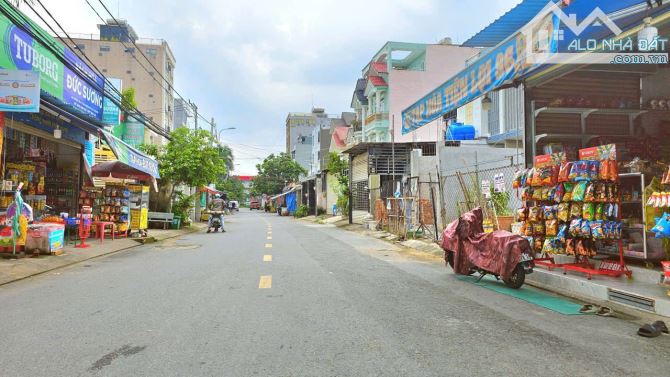 Bán căn nhà góc 2 mặt tiền đường số 160 ,P tăng nhơn phú A.Q9