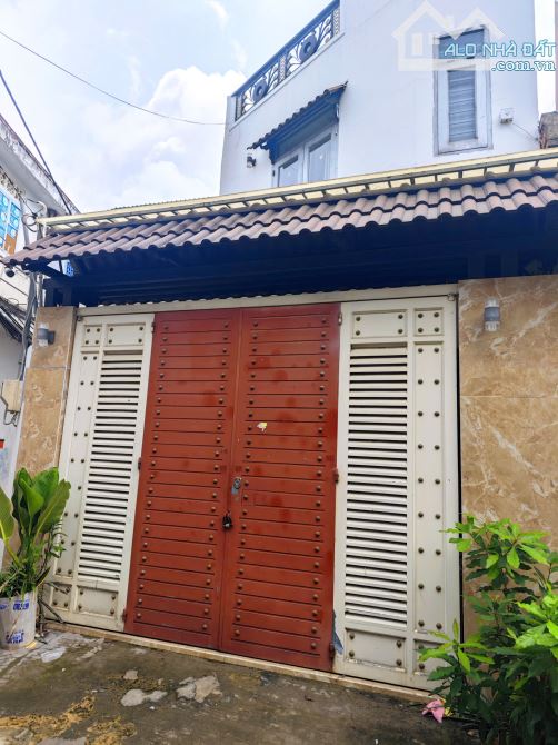 Bán nhà Gò Vấp, Hẻm Xe Hơi Gần Chợ HẠNH THÔNG TÂY, Nhà Hẻm 2MT, 65M2. Chỉ 5.5Tỷ
