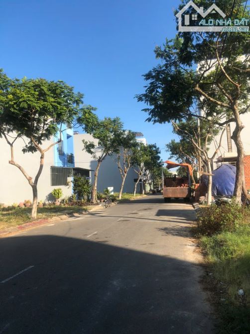 Bán Lô đất 90m2 đẹp đường đa mặn đông khu cán bộ Hải Quân khuê mỹ ngũ hành sơn