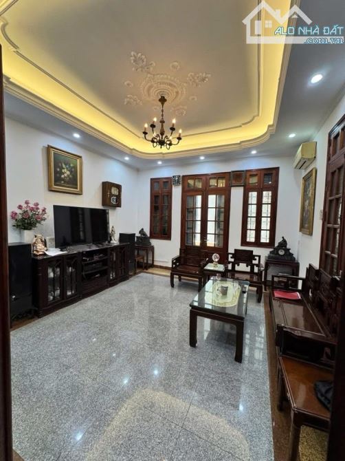 NHÀ MẶT NGÕ VƯƠNG THỪA VŨ 93m2*4 TẦNG_Ô TÔ TRÁNH, ĐỖ CỬA_GẦN PHỐ_XÂY TOÀ 6-7 TẦNG CHO THUÊ