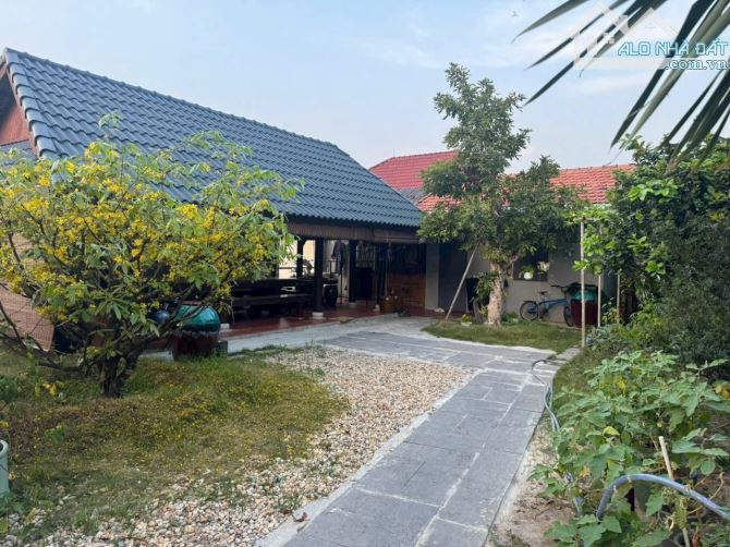NHÀ VƯỜN 2 MẶT TIỀN, NHÀ GỖ, VƯỜN CÂY ĂN TRÁI, CÁCH CHỢ 200M
