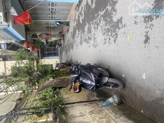 ngõ rộng oto vf9 đỗ cửa 24m chỉ 6.xx phùng khoang