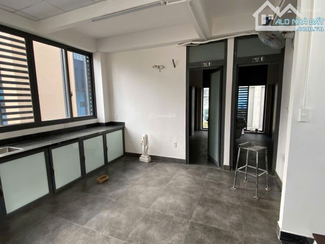Bán Tòa Nhà Hàm Nghi, Sài Gòn, Quận 1, DT: 7x12,5m, HĐT: 5000 đô/ tháng bán giá 90 tỷ TL