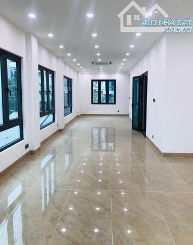 Bán nhà Đội Cấn-lõi Ba Đình-ô tô tránh-lô góc- KD đỉnh-thang máy-85m2-7 tầng-mặt tiền 7.2m