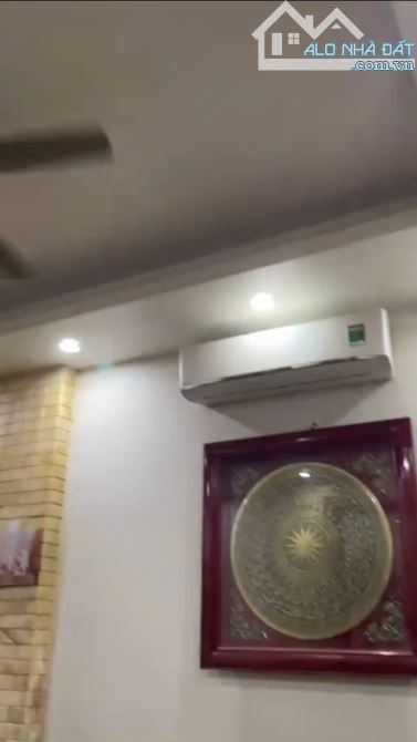 Cho thuê nhà nguyên căn ngõ 42 Thịnh Liệt 50m2 x 4 tầng.4 ngủ.3 wc.12 triệu