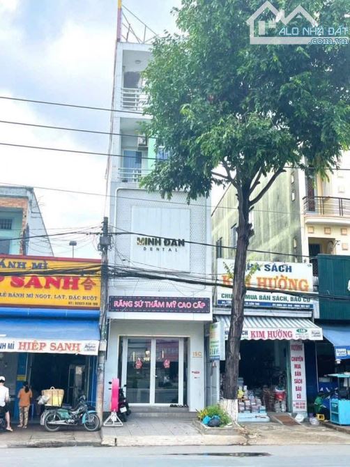 BÁN NHÀ MẶT TIỀN ĐƯỜNG 3/2 GẦN TRƯỜNG ĐẠI HỌC CẦN THƠ