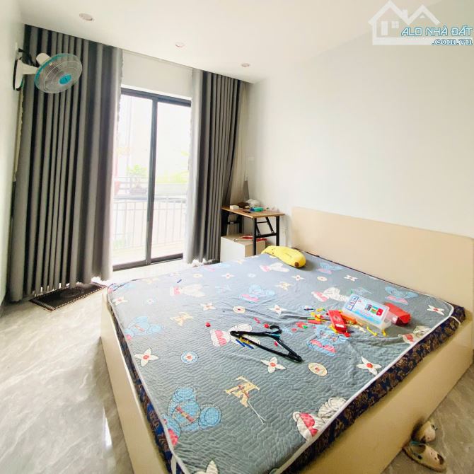 ngay CV Ngọc Thụy 58m 6Tầng Thang máy, Dân xây, Ô TÔ TRÁNH chỉ 13tỷ
