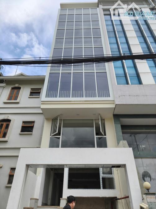 Mặt tiền Đồng Văn Cống, 5x21 hầm 6 tầng, trống suốt, 80tr/tháng