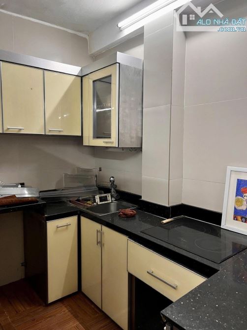 Cho thuê nhà ngõ Tôn Đức Thắng-Đống Đa- dt 30/32m2*4 tầng-Giá 12 triệu