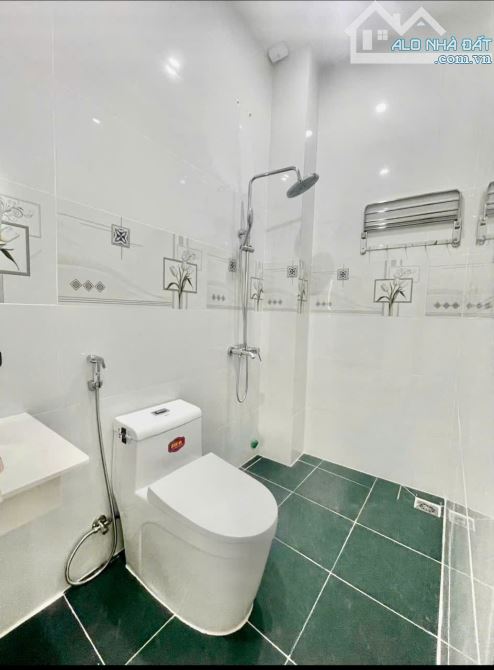 NHÀ PHAN CHU TRINH 2 tầng - Tầng Full nội thất