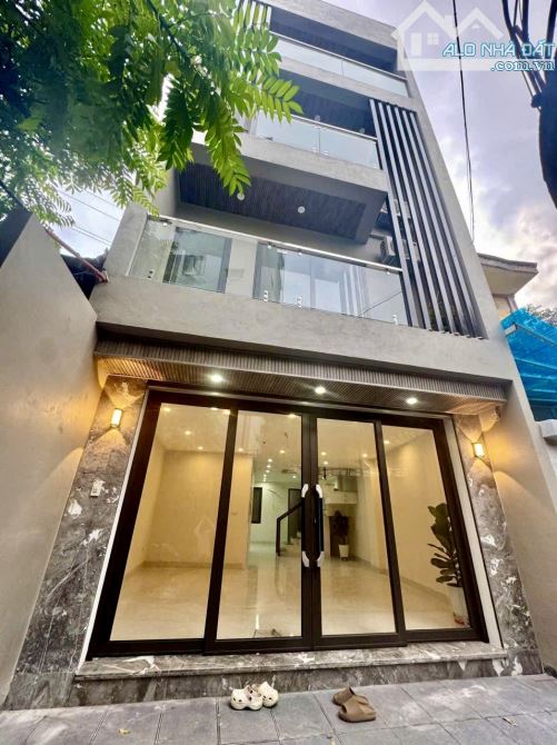 🏠HOÀNG MAI – TRƯƠNG ĐỊNH – KIM ĐỒNG | SIÊU PHẨM 82M2 X 5 T THANG MÁY - GẦN Ô TÔ - FULL ĐỒ