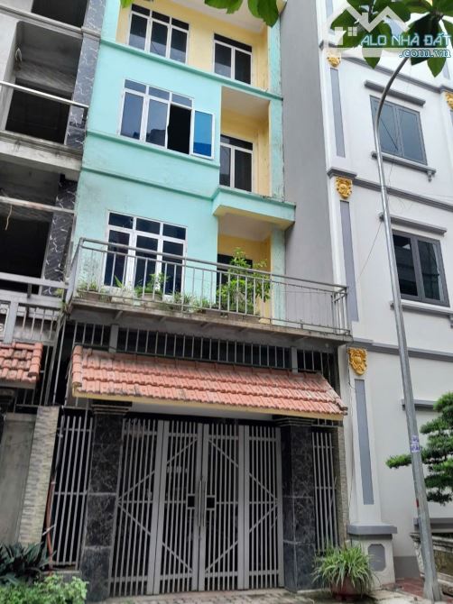 BÁN NHÀ LIỀN KỀ LỘC NINH CHƯƠNG MỸ HÀ NỘI