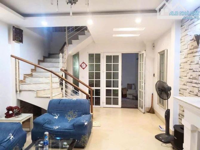 VĂN CAO - BA ĐÌNH - DT 57M2 x 5T - MT 4,7M - 13,5 TỶ - GẦN PHỐ - GẦN HÔ TÂY - Ô TÔ DỪNG ĐỖ