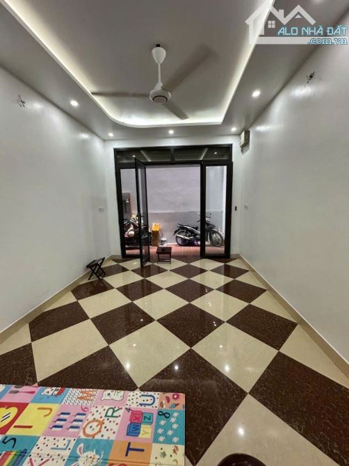 DOÃN KẾ THIỆN - CẦU GIẤY - DT 55M2 x 5T- 11,9 TỶ - GẦN PHỐ - 2 THOÁNG - NHÀ MỚI