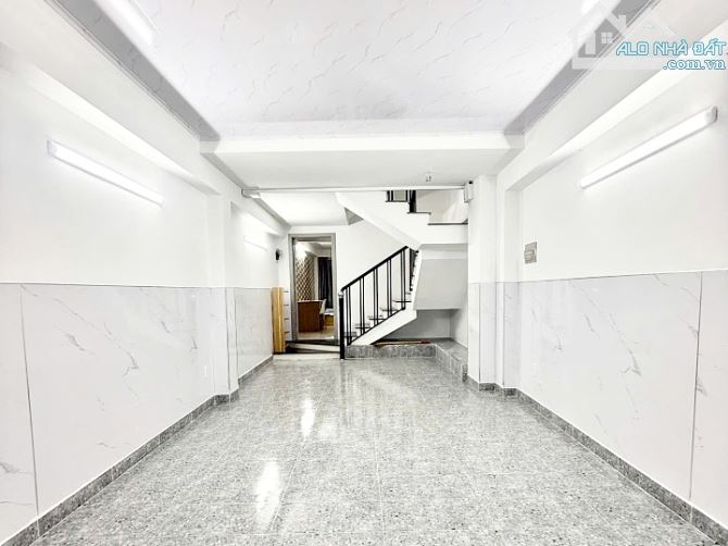 Cần bán toàn nhà 1 lửng 2 lầu sân thượng hẻm Phan Văn Hân, Bình Thạnh