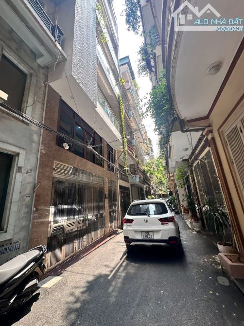 Bán nhà Hoàng Quốc Việt, Phân Lô Ô Tô Vào Nhà, Ở Và Làm Văn Phòng, Cải Tạo Thang Máy Tốt.