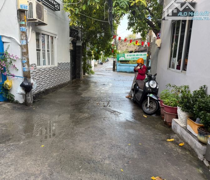 Nhà đẹp đường Tân Mỹ. Q7 . 5X9m . Giá 7.5 tỷ .
