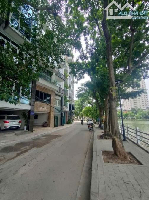 Mặt Hồ Trúc Bạch Trấn Vũ 50M2 5 Tầng 38.5 Tỷ Dòng Tiền 65TR/TH 2 Thoáng trước sau