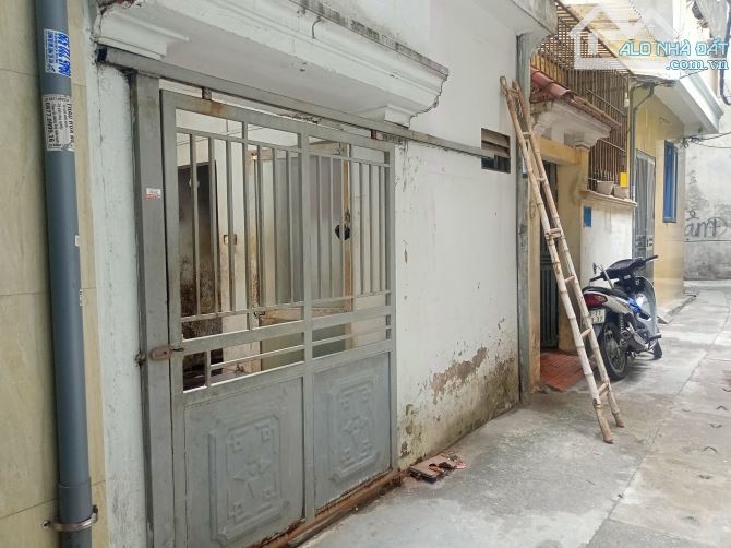 BÁN ĐẤT TẶNG NHÀ CẤP 4, VỊ TRÍ HIẾM, TRẦN NHẬT DUẬT, GẦN HỒ ĐẦM KHÊ 41M2 GIÁ 7,8 TỶ