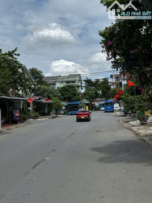 Bán đất MT đường 25 Hiệp Bình Chánh sau lưng gigamall đường vào NH bên sông