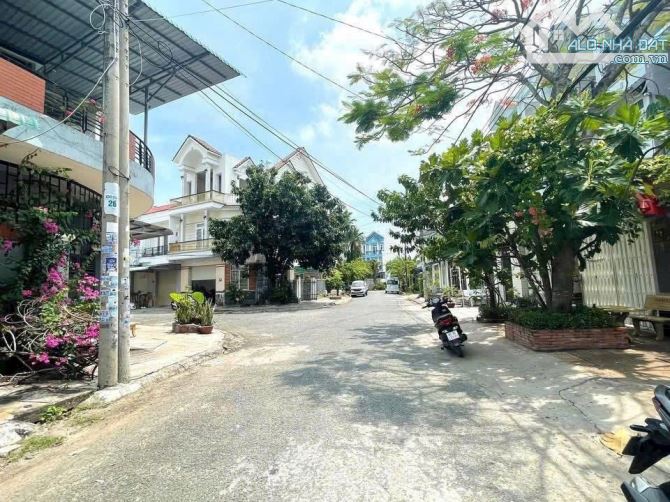 Bán nhà đường Nam Cao 1 trệt 2 lầu dt 56m2 giá 4 tỷ 050 triệu