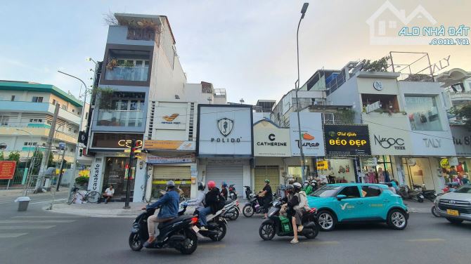 Bán nhà mặt tiền đường Lê Văn Sỹ phường 14, Phú Nhuận. DT 3.8x14m giá chỉ 13.5 tỷ