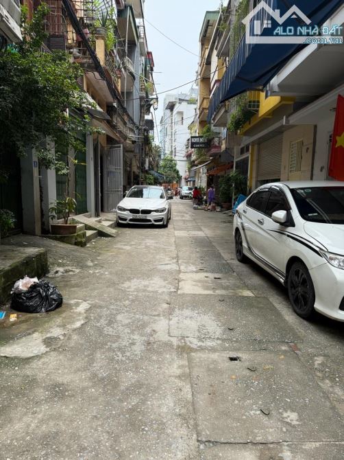 Nhà mặt ngõ ô tô tránh, ở Mỗ Lao, Hà Đông, gần hồ điều hoà, kinh doanh tấp nập