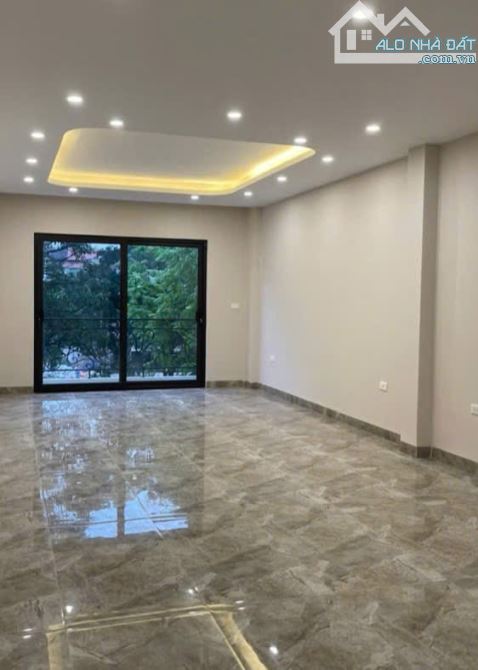 BÁN NHÀ: NGỌC HỒI, 45M2, 6 TẦNG, THANG MÁY, OTO NGỦ TRONG NHÀ, VỊ TRÍ ĐẸP, NHỈNH 8 TỶ