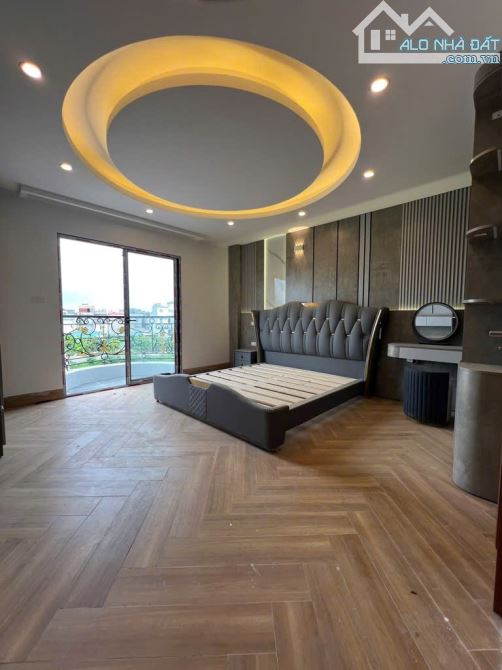 Bán nhà đẹp  đầu phố vũ đức thận 3 làn ô tô tránh vỉa hè kd .full nội thất xịn đẹp