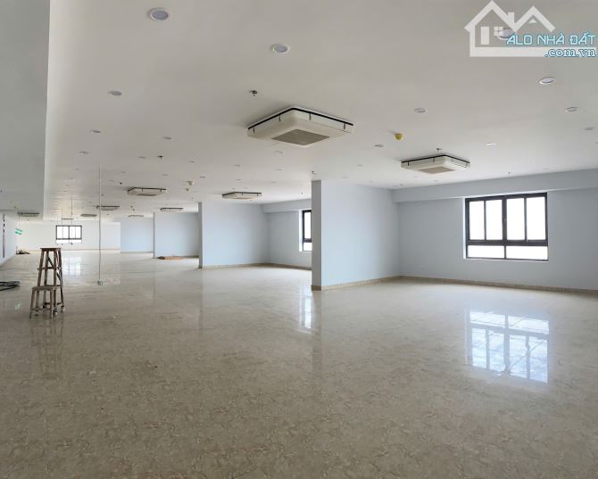 🔑 MẶT BẰNG CHO THUÊ XUÂN THỦY CẦU GIẤY GIÁ RẺ – DIỆN TÍCH 1.100m², GIÁ CHỈ 6.5$/m²