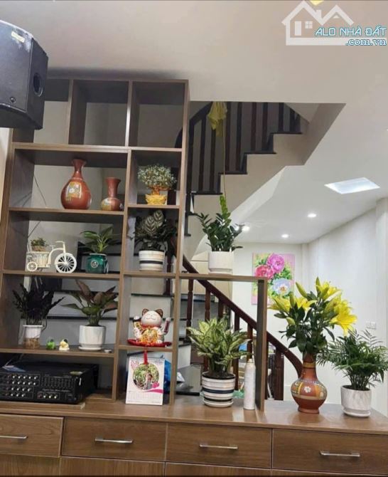 💙 NHÀ TỰ XÂY 4 NĂM CÒN NHƯ MỚI MINH KHAI 15,2 TỶ/ 40M2/6 TẦNG/ MT3,8M - NGÕ THÔNG - OTO.