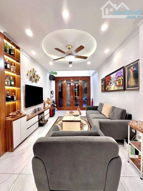 BÁN NHÀ ĐẸP SÀI ĐỒNG – HAI MẶT THOÁNG 👉52m2,  8,4 TỶ
