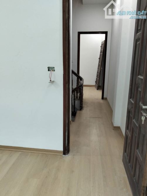 Nhà đẹp Đại Mỗ, 36m², 5 tầng mới tinh, ô tô đỗ cửa – Giá 6,99 tỷ