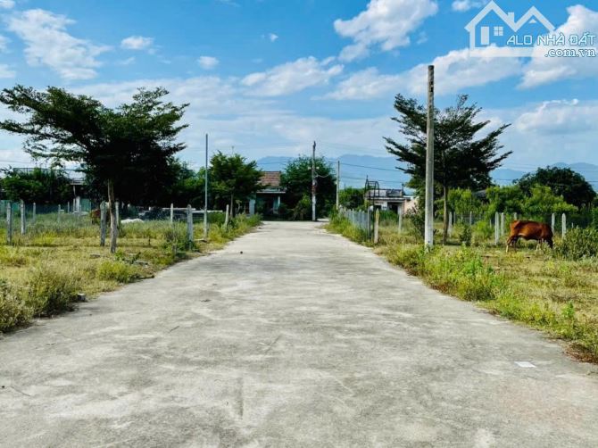 Bán đất vườn Suối Tiên giá rẻ QH full thổ cư