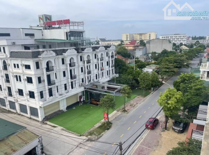 Bán nhà 4 tầng mặt đường Hồ Tông Thốc - Phường Vinh Phú , Tỉnh Nghệ An