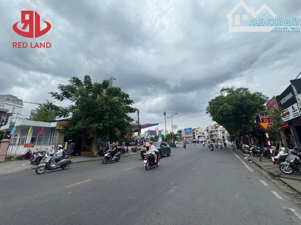 💕 NHÀ MẶT TIỀN NGUYỄN HUỆ GẦN SIÊU THỊ GO, 289m2 NGANG 12M  👉 Ví trí: Gần cây xăng Nguyễ